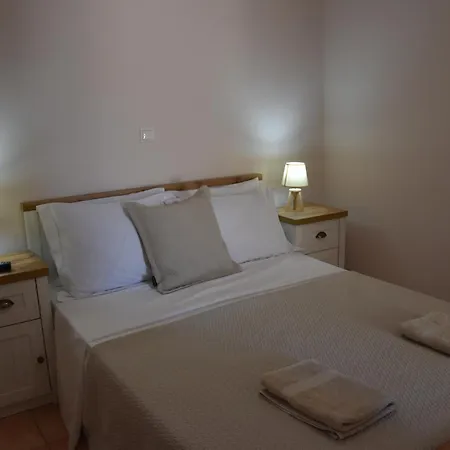 Apartment Andria's Little House Lefkada City